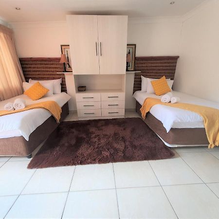 The Lionfish Guesthouse Преторія Екстер'єр фото
