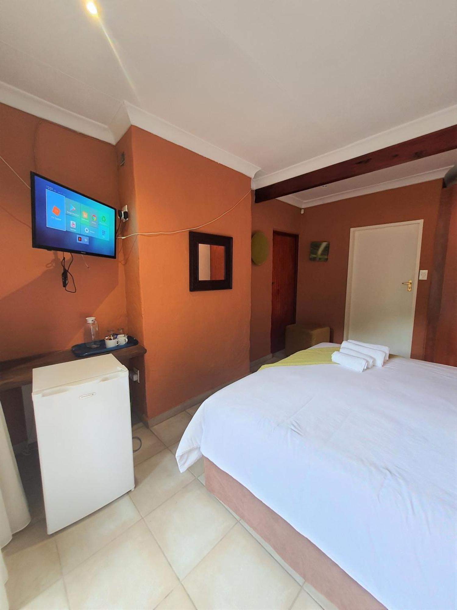 The Lionfish Guesthouse Преторія Екстер'єр фото